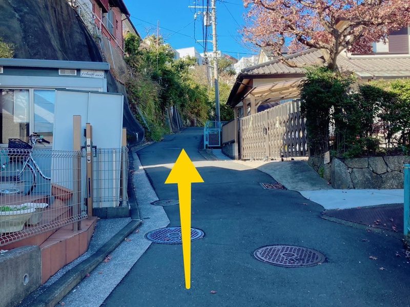 まっすぐ坂を上る